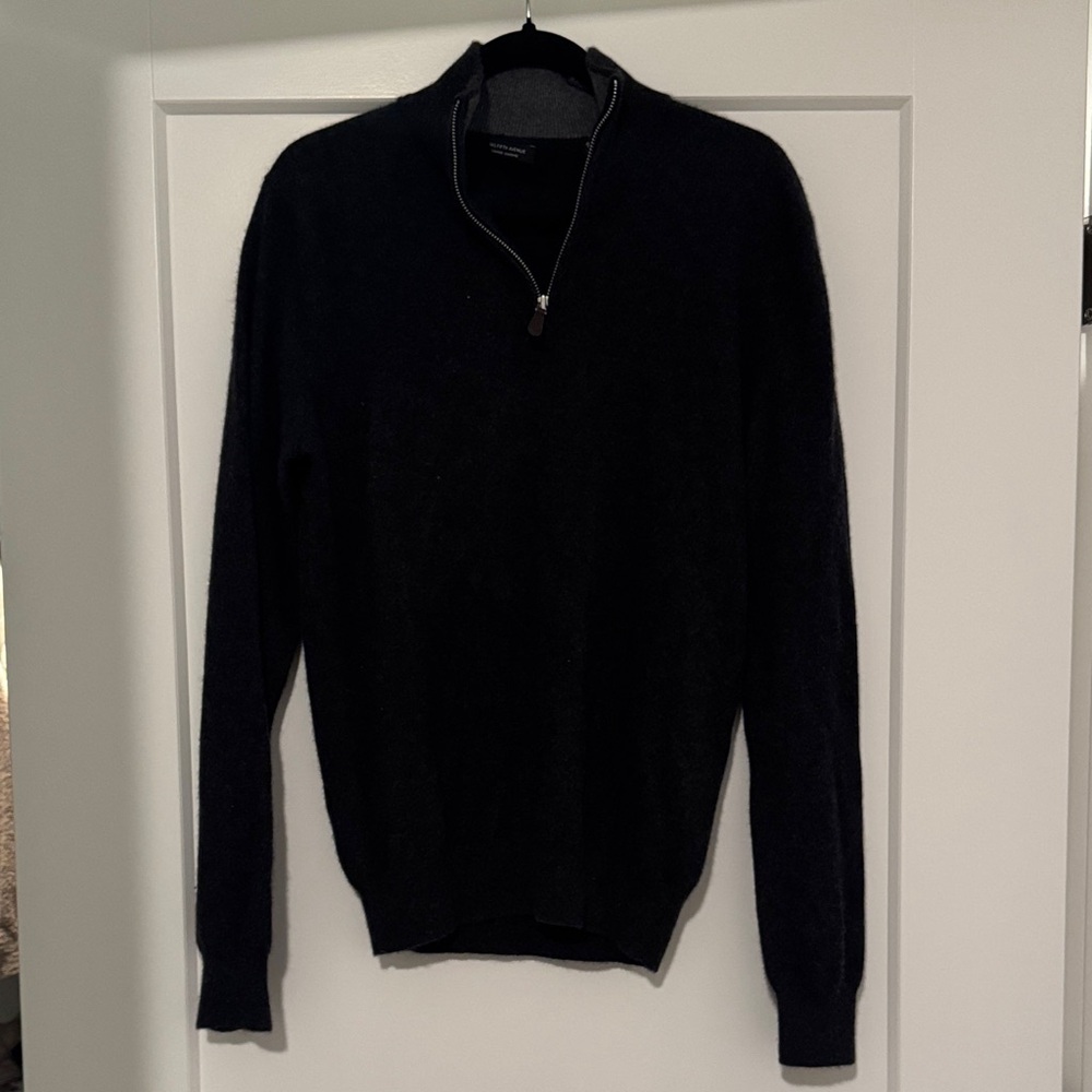 Men’s saks fifth avenue 100% dark grey cashmere sweater zip